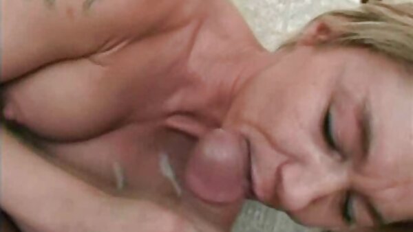 Zwei schlüpfrige Babes in Strümpfen deutsche sexclips ficken sich gegenseitig in süße Prügel