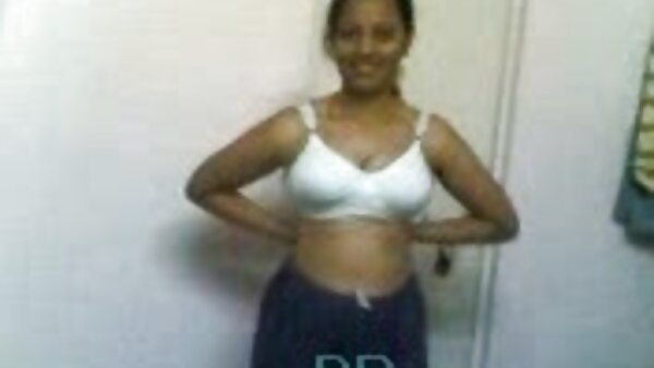 Die foxy brünette Süße Sandra Black wird im umgekehrten Cowgirl-Stil kostenlose sexclips anal gefickt